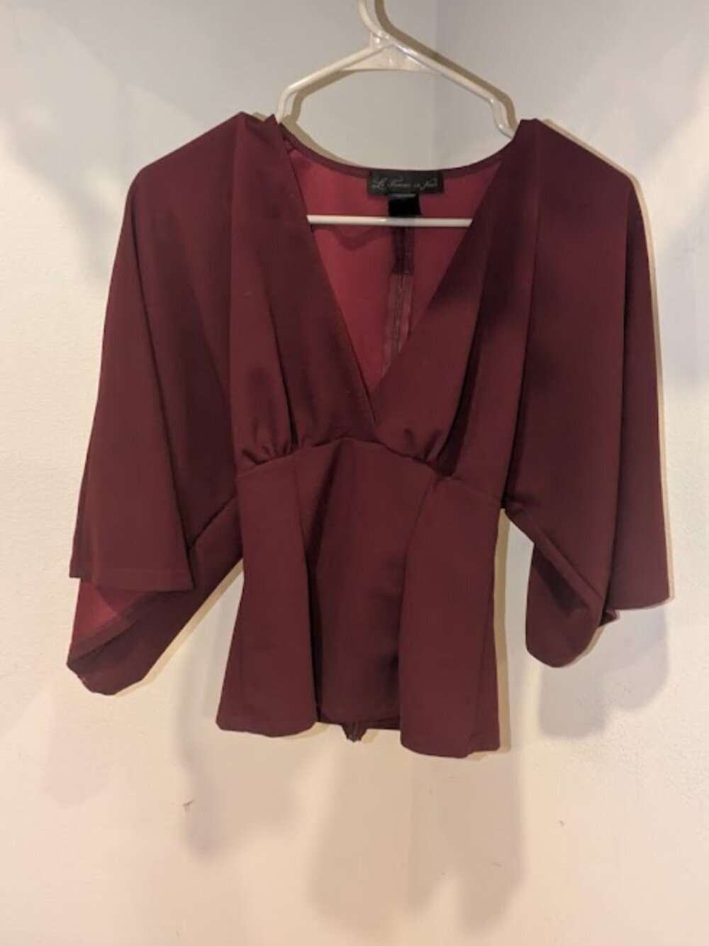 La Femme En Noir Bauhaus Top in Oxblood